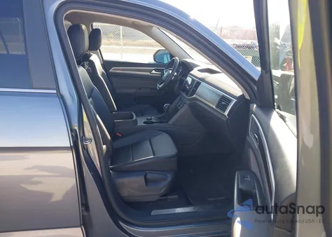 2021 Volkswagen Atlas 3.6L V6 Se W/Technology z USA, uszkodzony, nr VIN 1V2KR2CA8MC568370